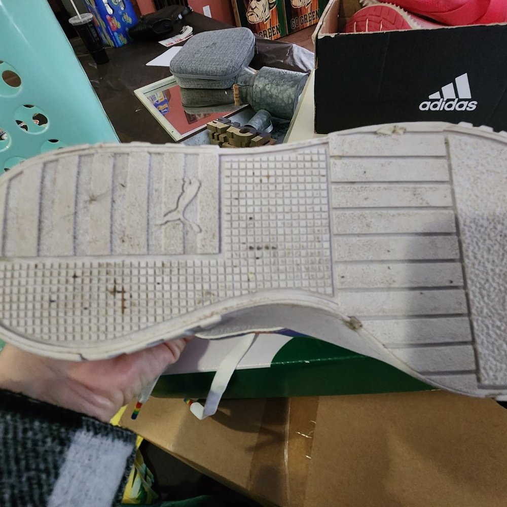 Puma pride shoes - Picture 2 of 4